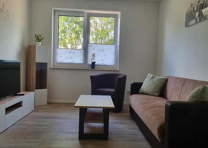 Moeblierte 3-zimmerwohnung In Nahe Leuna, Leipzig Mit Wlan Und Waschmaschine Lejlighed Weißenfels